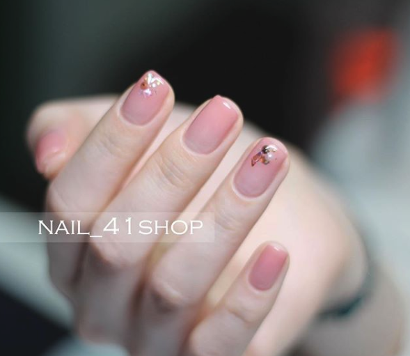 Photo from jini_naildesigner Instagram