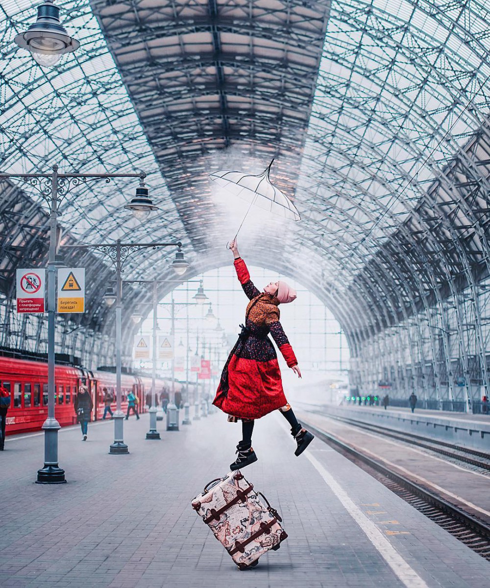 Instagram @hobopeeba