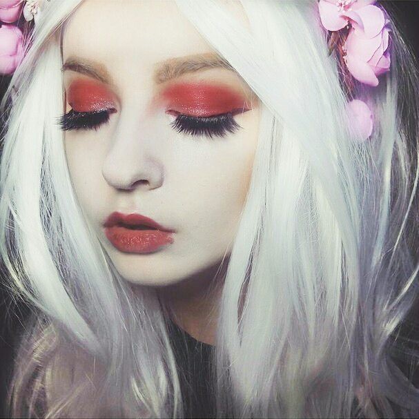 Instagram@ lovely_pale_princess