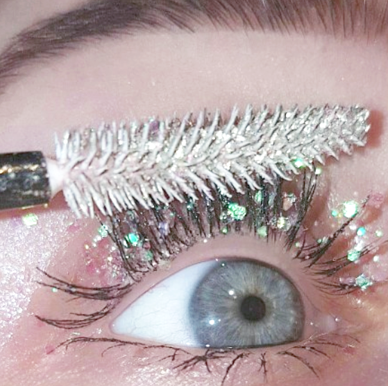Instagram: coolgirlswearmugler