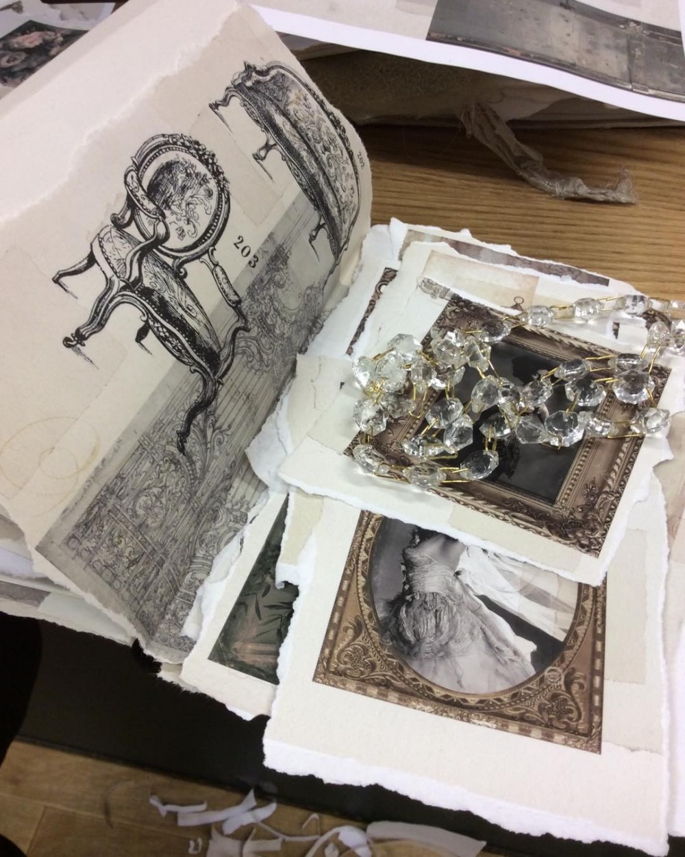 Instagram @elizabethemanueldesigner