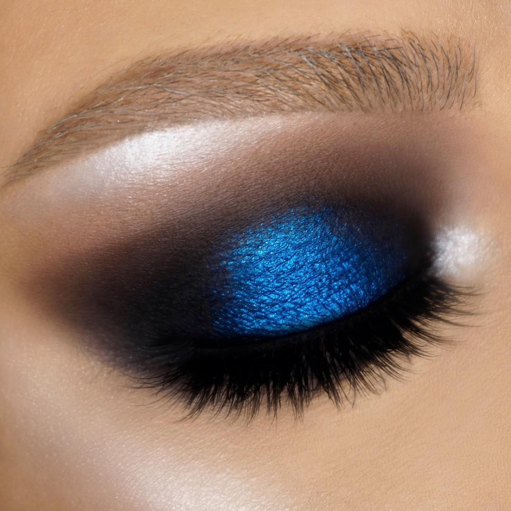 Instagram @patmcgrathreal