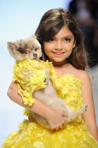 ArtHeartsFashion @twitter