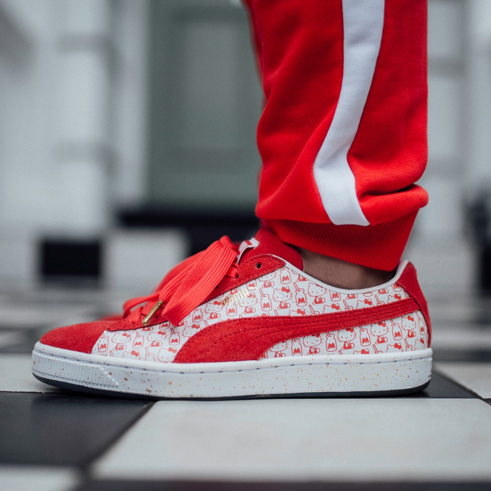  SUEDE 50 PUMA x HELLO KITTY SUEDE COLLECTION