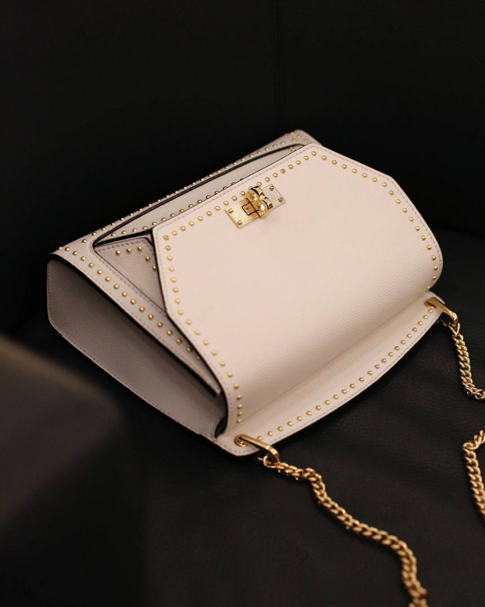 Bally Instagram