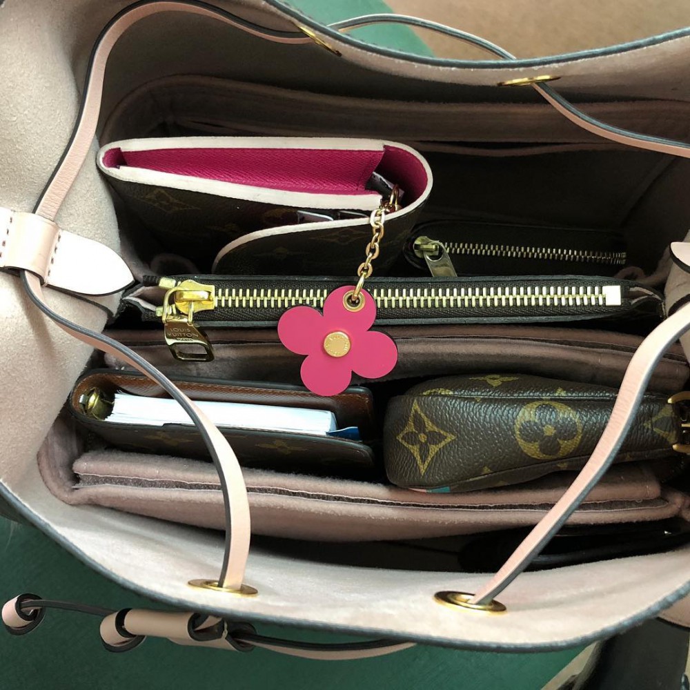 Instagram @lv_obsession