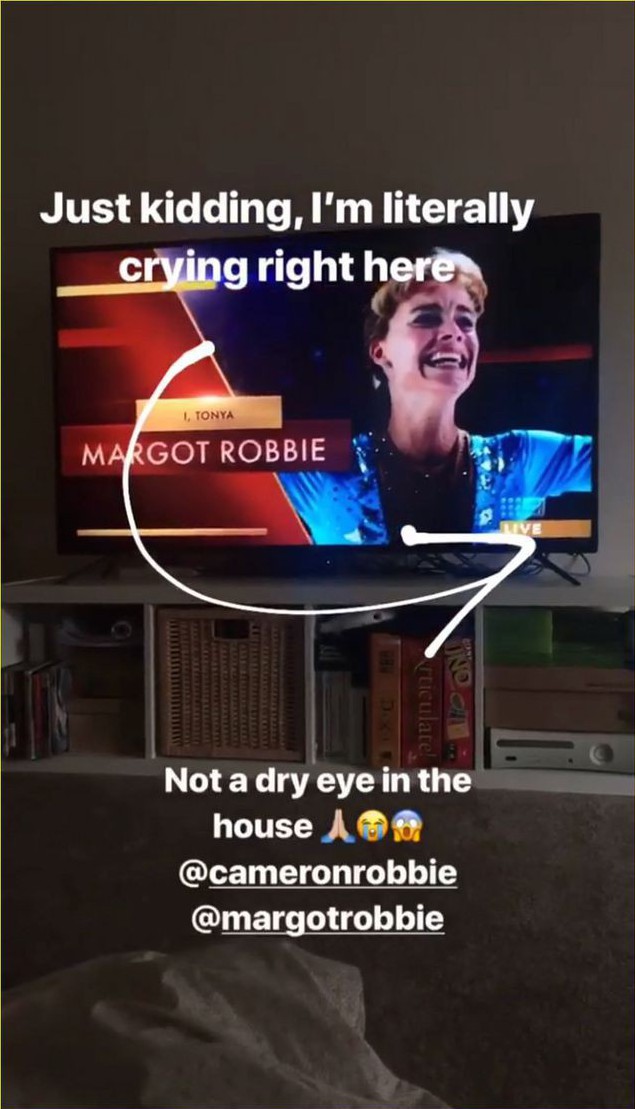 Instagram @cameronrobbie