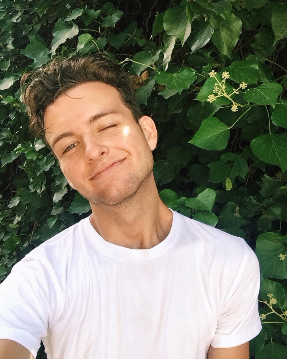 Instagram @cameronrobbie