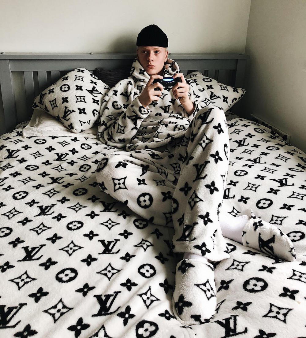 Instagram @gullyguyleo