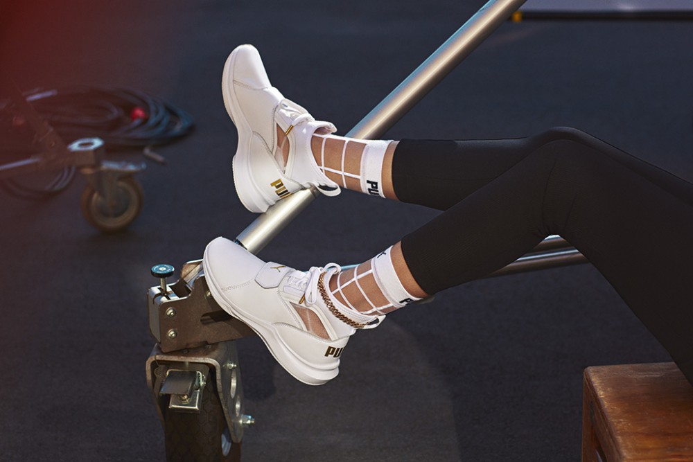 Phenom Lux