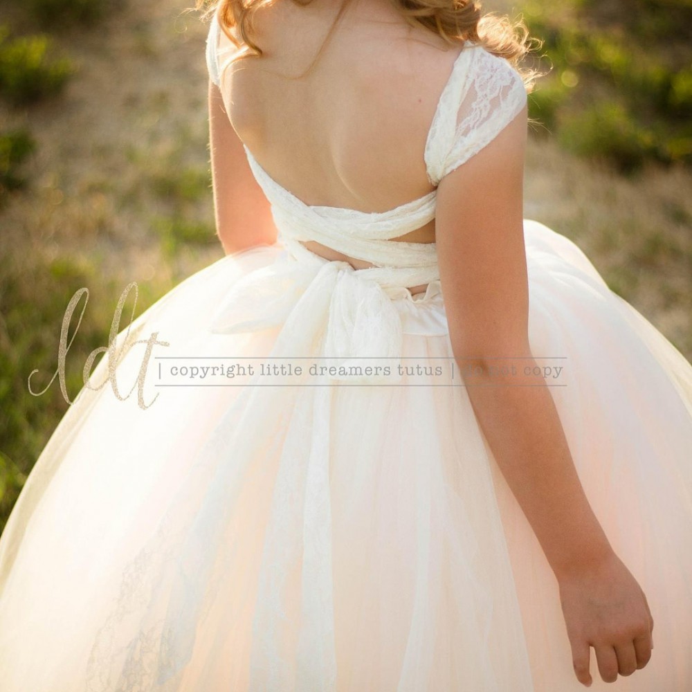 Instagram @whitney_littledreamerstutus