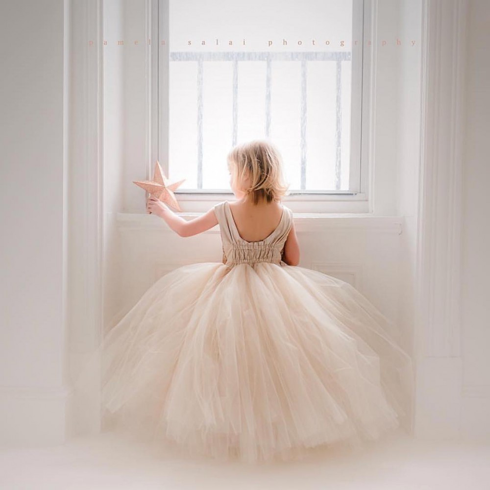 Instagram @whitney_littledreamerstutus