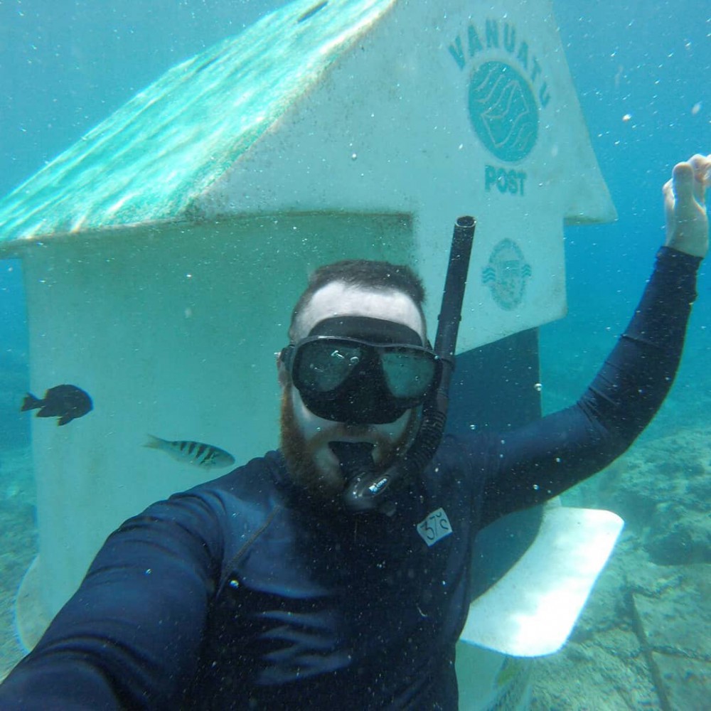 Instagram @christo_morgo