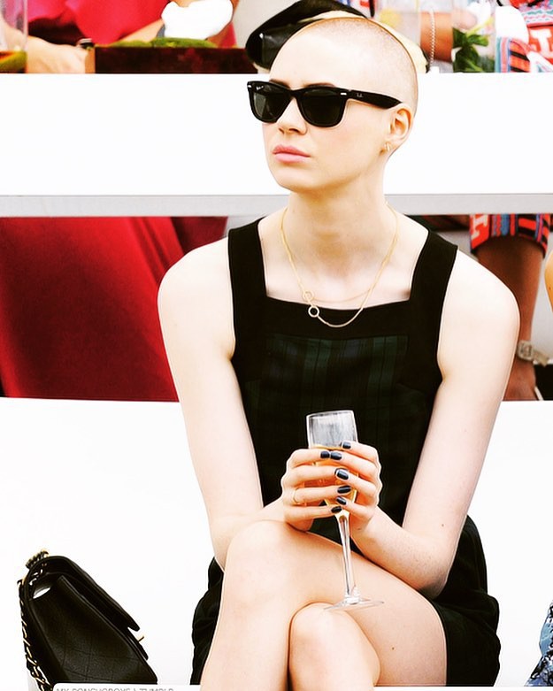 Instagram @karengillanofficial