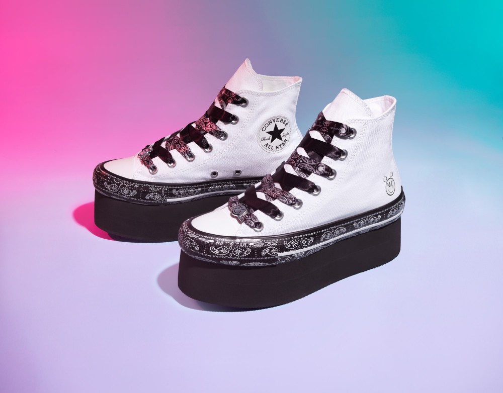 miley-cyrus-converse