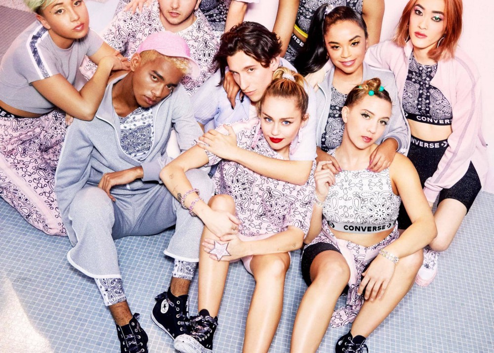 miley-cyrus-converse