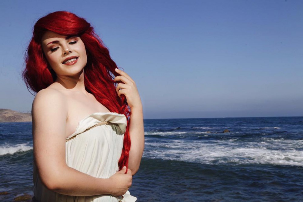 Instagram @theofficialariel