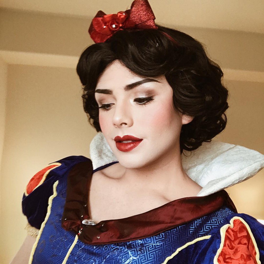 Instagram @theofficialariel