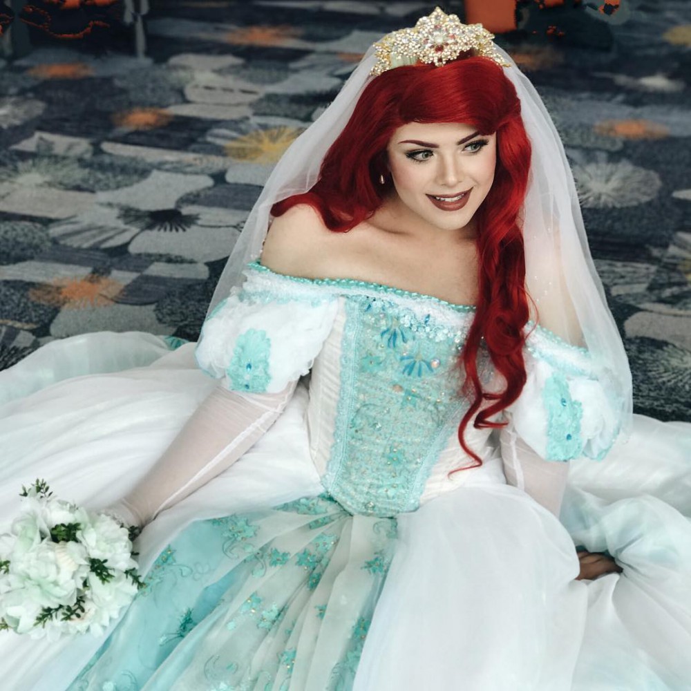 Instagram @theofficialariel