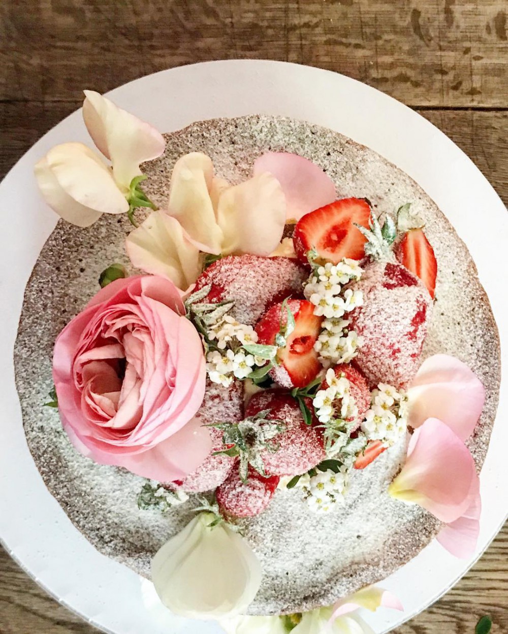 Instagram @violetcakeslondon