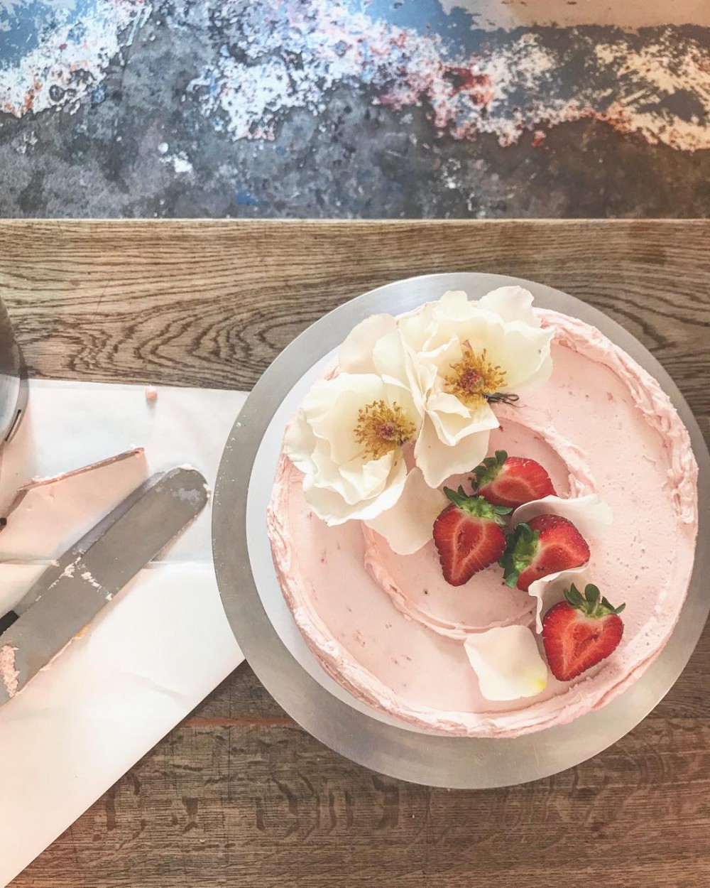 Instagram @violetcakeslondon