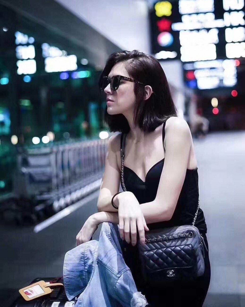 Goldeluxee Instagram