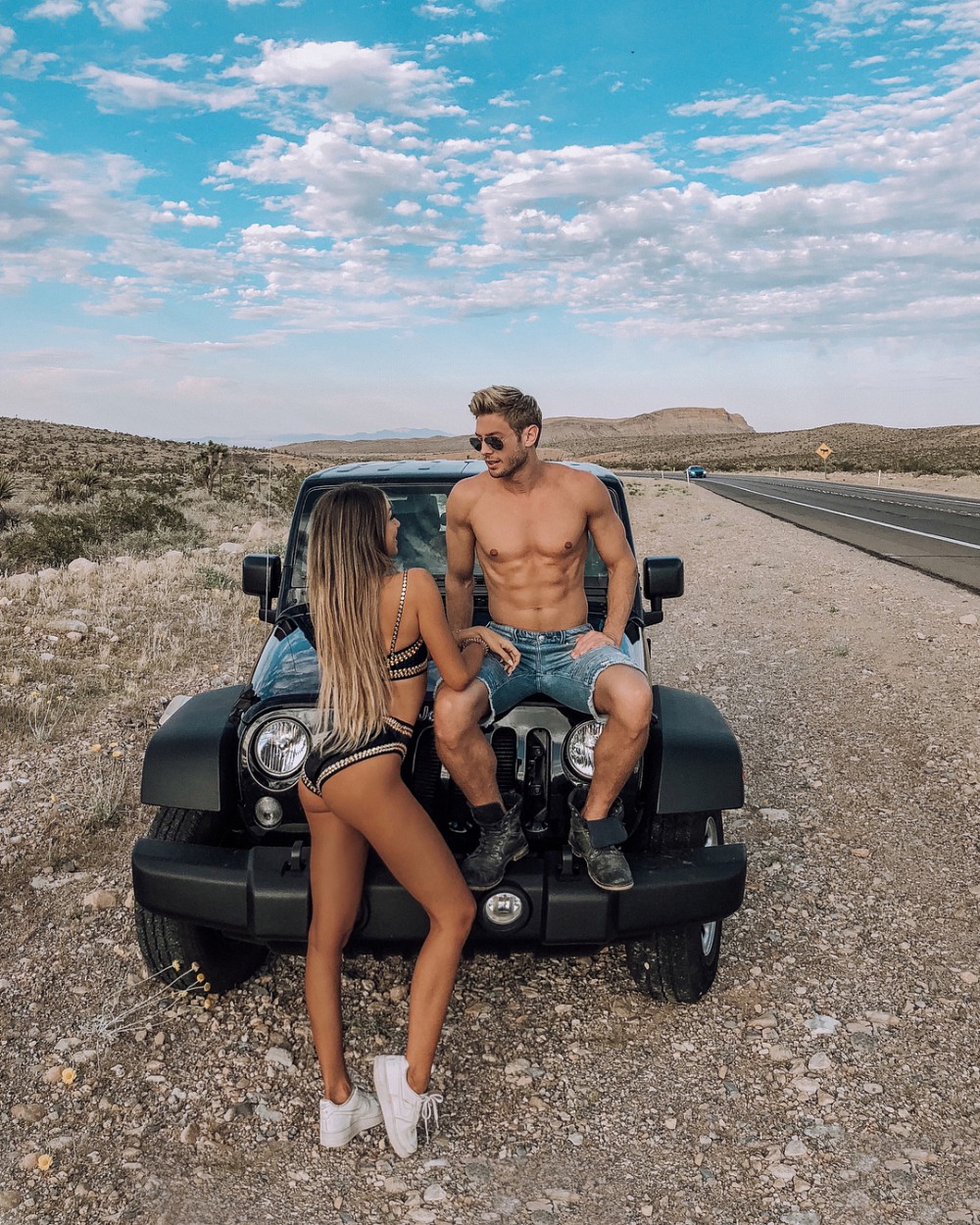 Jeff Kasser , Caroline Einhoff