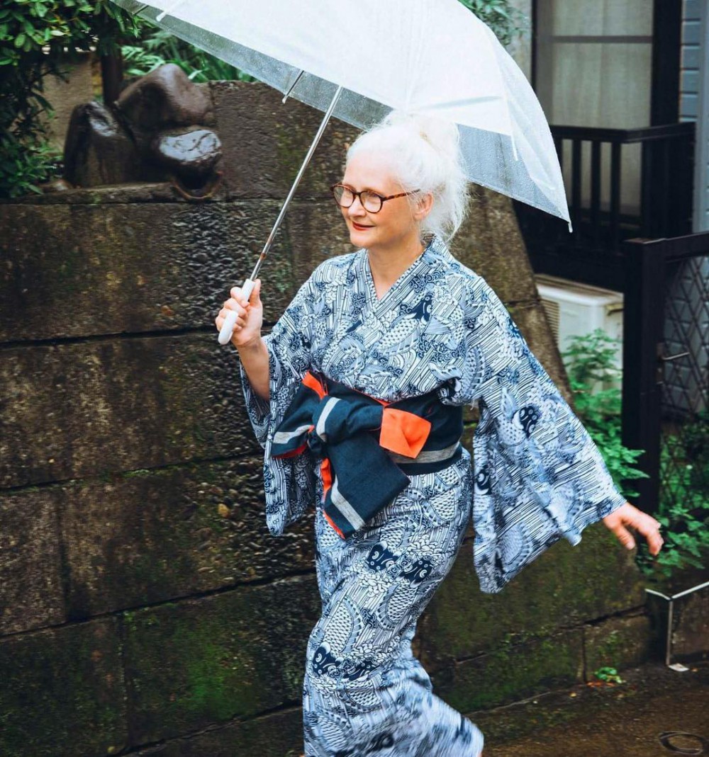 Instagram @kimonosheila