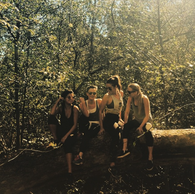 Instagram @selenagomez