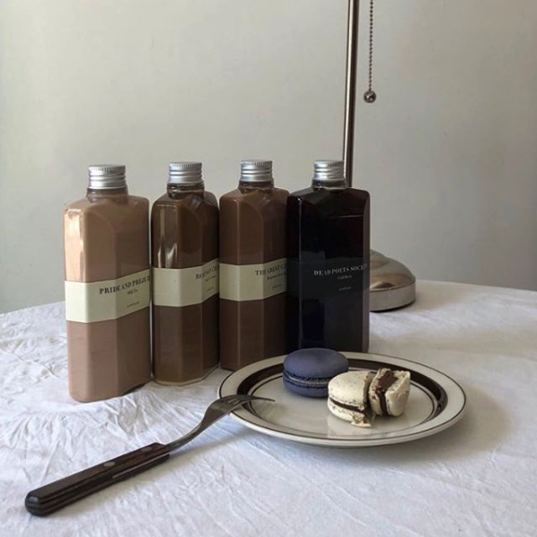 Instagram @teiny_table