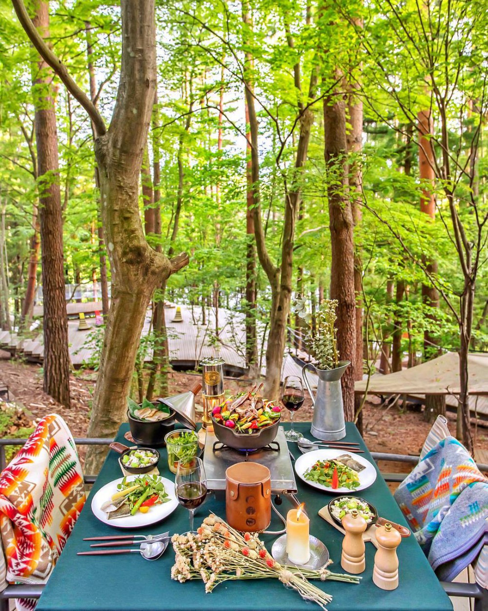 Instagram @lavivienyc