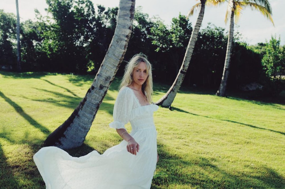 Instagram @olivia_fleming