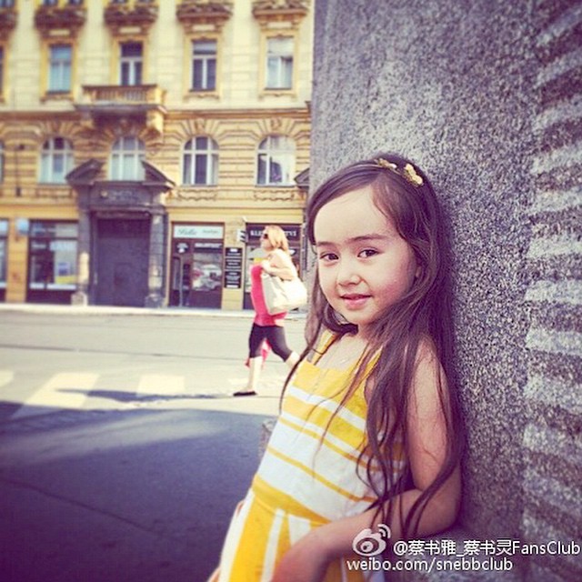 Instagram @anindyaa.jk