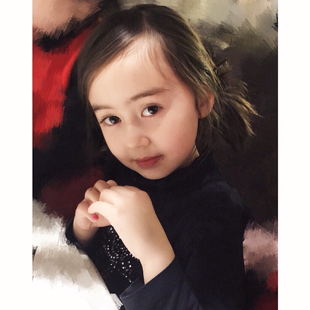 Instagram @anindyaa.jk