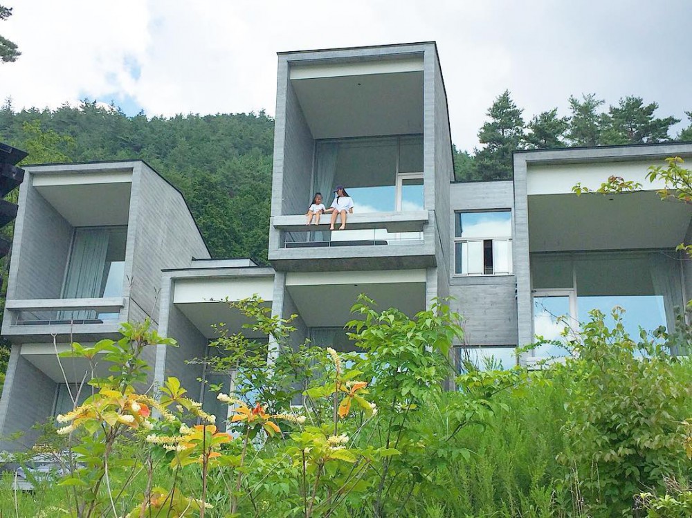 Instagram @y_u_i_1225