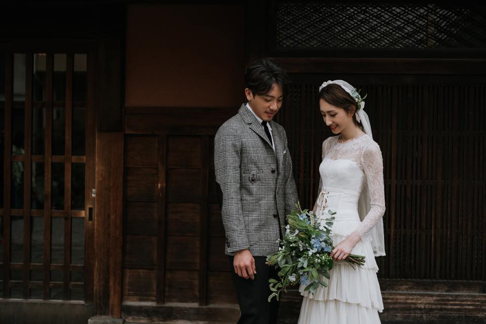 氣質女神嫁了!柯佳嬿和謝坤達回到定情之地拍攝婚紗照片!