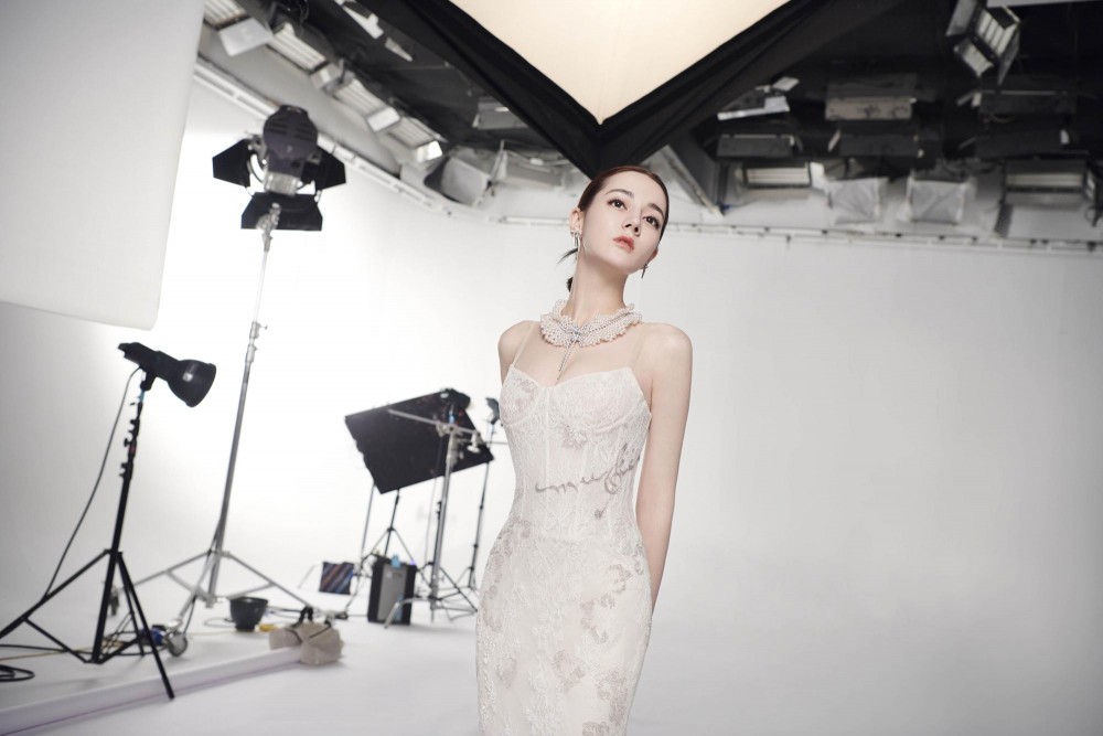 迪麗熱巴美若珍珠!憑著仙氣登上MIKIMOTO亞洲區品牌代言人寶座!