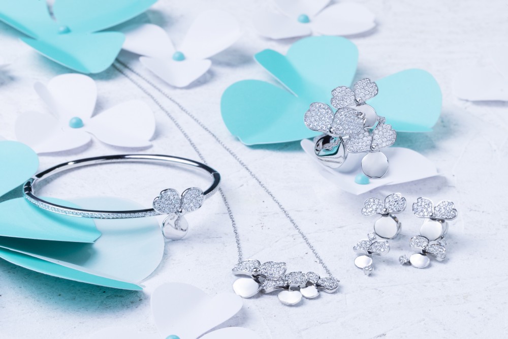 Tiffany & Co.型格紐約地鐵車廂裝置降臨香港！