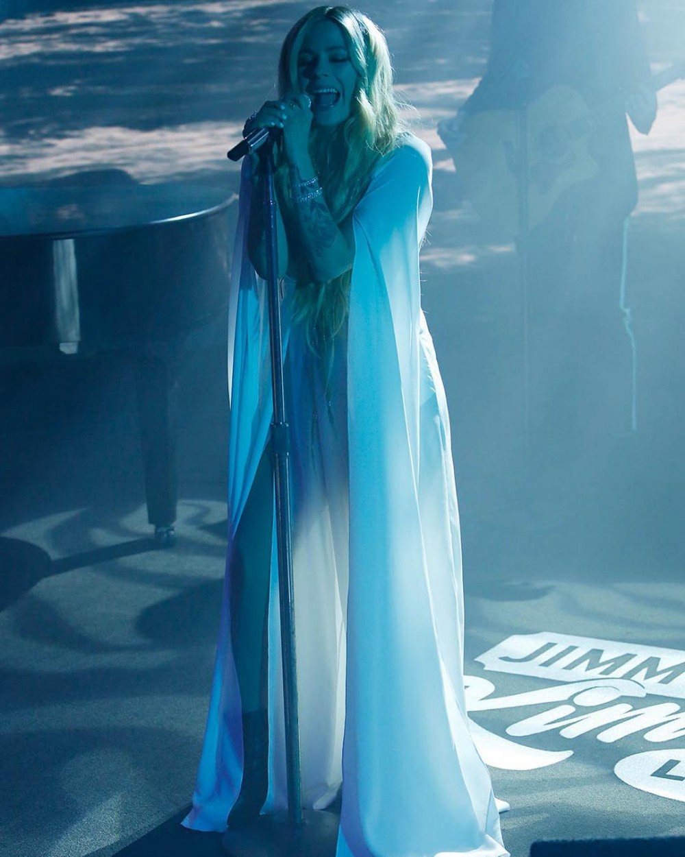 Instagram @avrillavigne