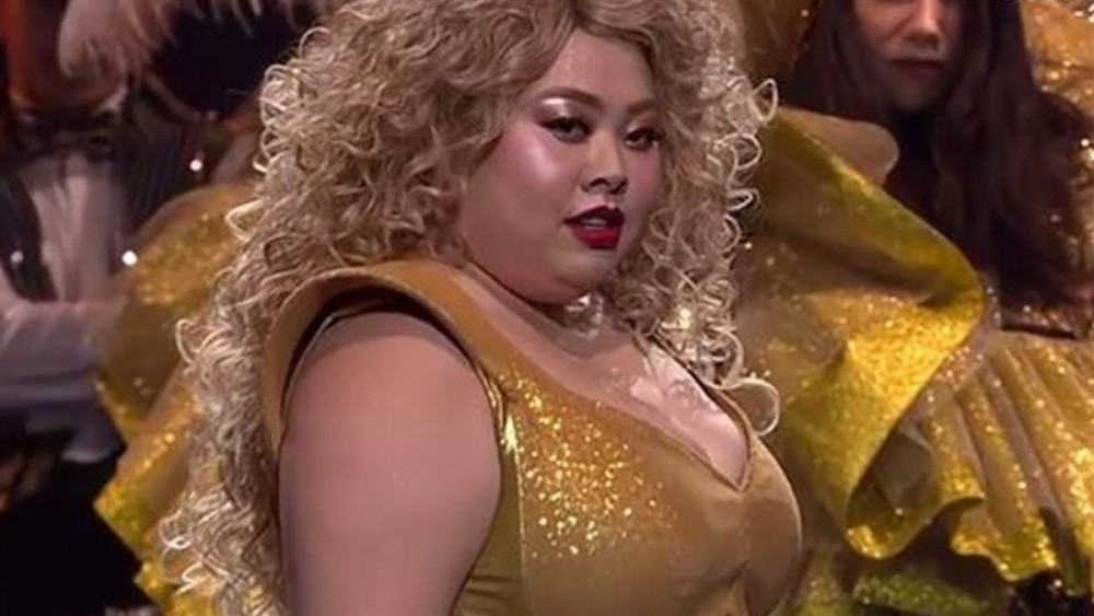 姐就是最美!渡邊直美以自信和霸氣的表現帶來精彩的演出!