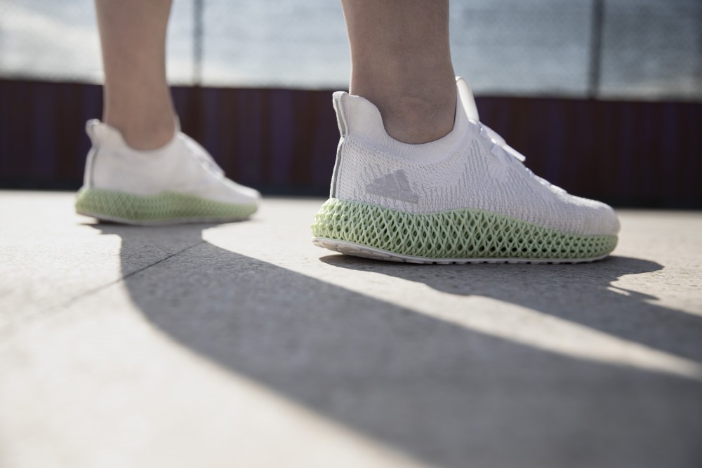 當運動品牌遇上科技公司！adidas再推出超限量系列！