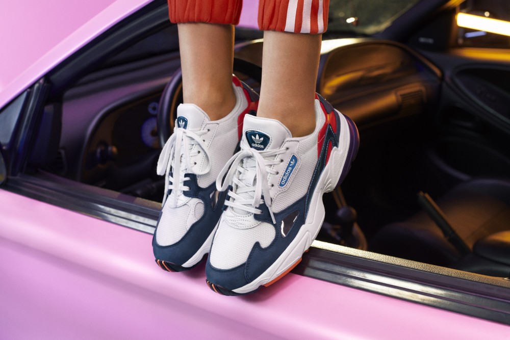 坐擁億萬美妝帝國！Kylie Jenner以自身成功宣揚女性大膽無懼態度！