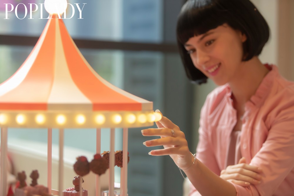 獨立自主的女性尋找快樂滿足感!今個聖誕無拘無束地討自己歡心吧!