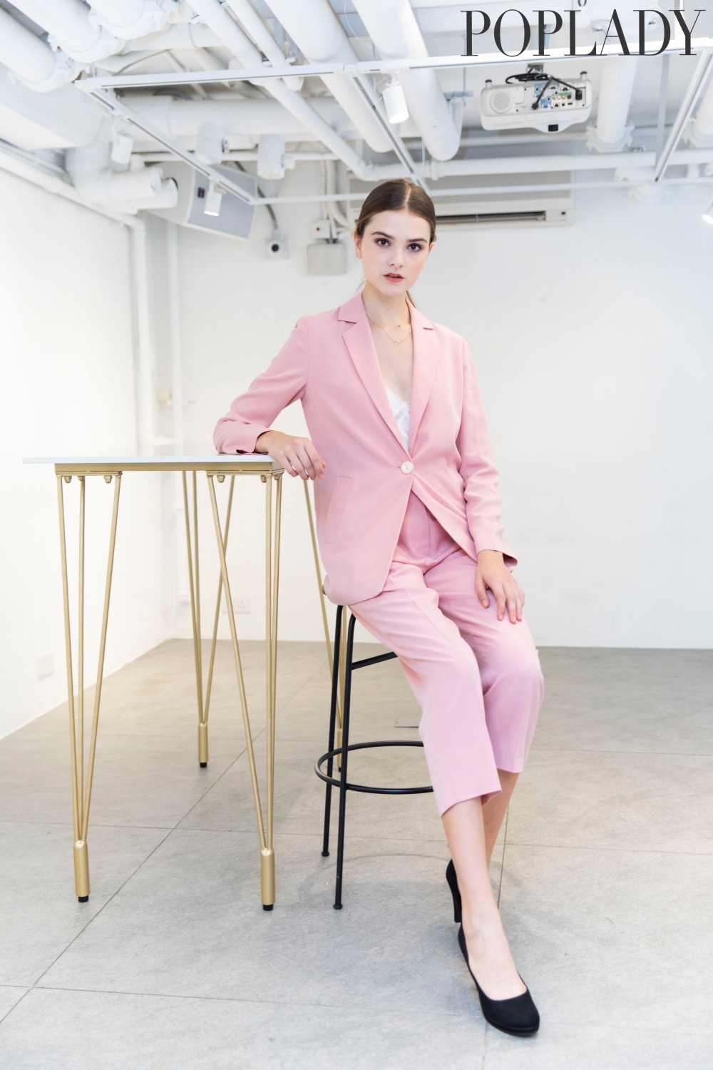 Iris & Ink的簡約美學！中環女生最愛的上班服裝！