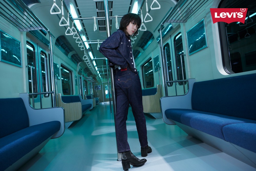 《2046》的列車十五年後來到終站！竇靖童代替王菲完成未竟之夢！