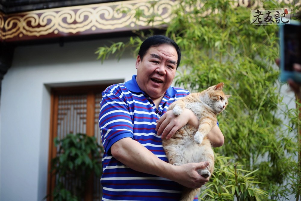 「肥貓」鄭則仕為償還千萬巨債變賣家產！精湛演技再次獲得觀眾肯定！