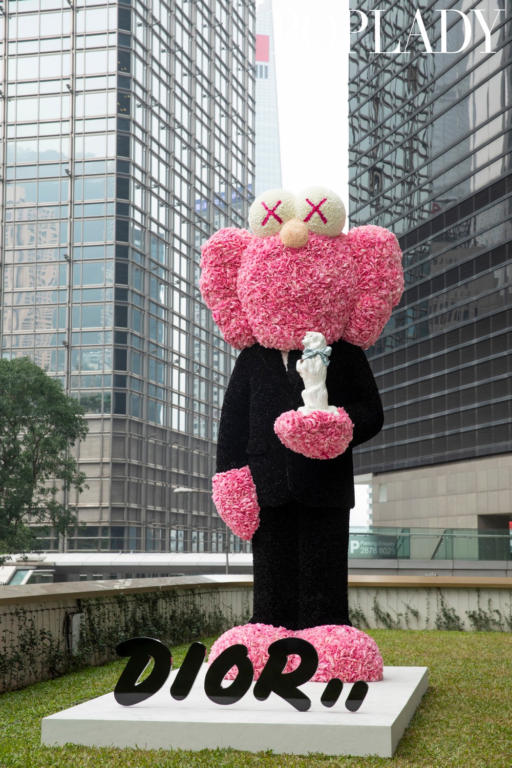 【編輯直擊】Dior打造中環最潮打卡熱點!舞出現代獨立女性品味!