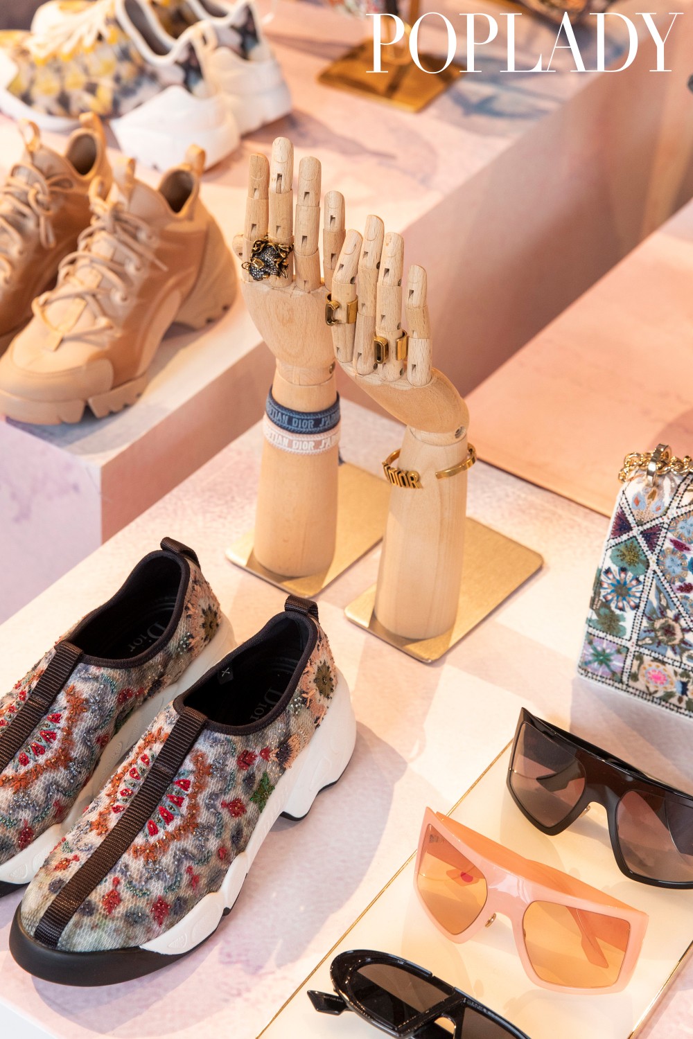 【編輯直擊】Dior打造中環最潮打卡熱點!舞出現代獨立女性品味!