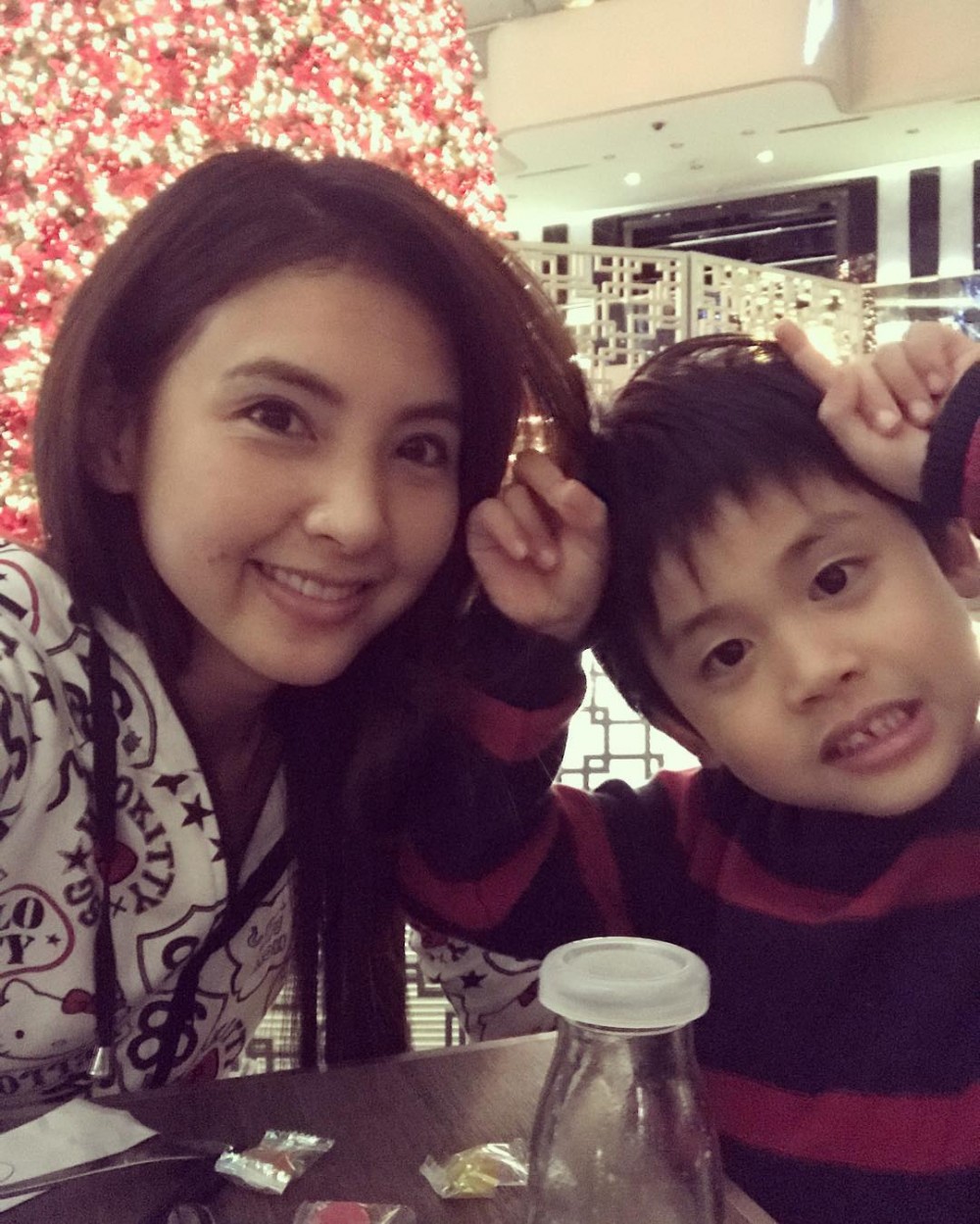 不向豪門低頭！《東京血拼攻略》主持靠自己獨力養大八歲兒子！