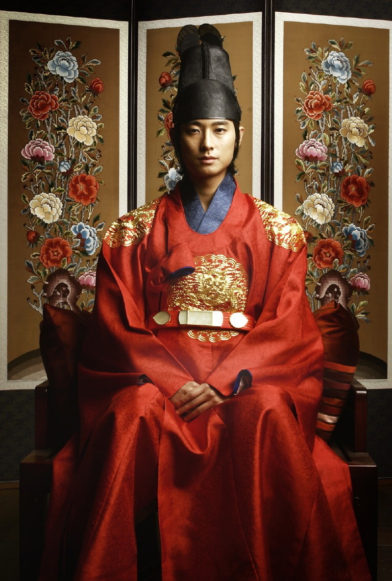 朱智勛十年蛻變成實力演員!跨過吸毒醜聞憑《與神同行》再次登上事業顛峰!